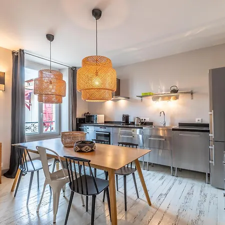 Romy - En Centre-ville Apartment *