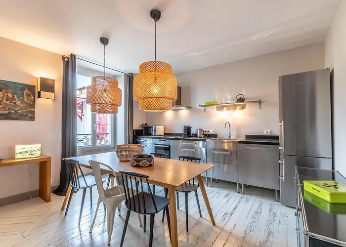 Romy - En Centre-ville Apartman *